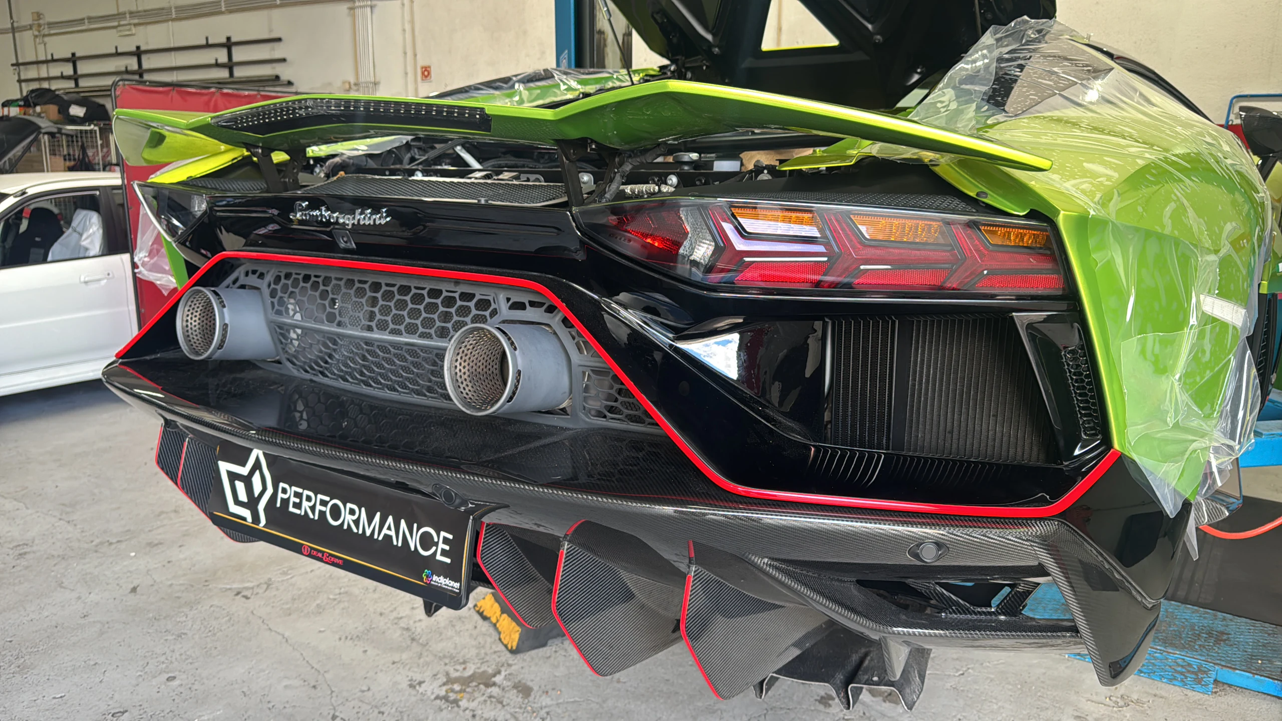 Lamborghini preparado na oficina PP Performance