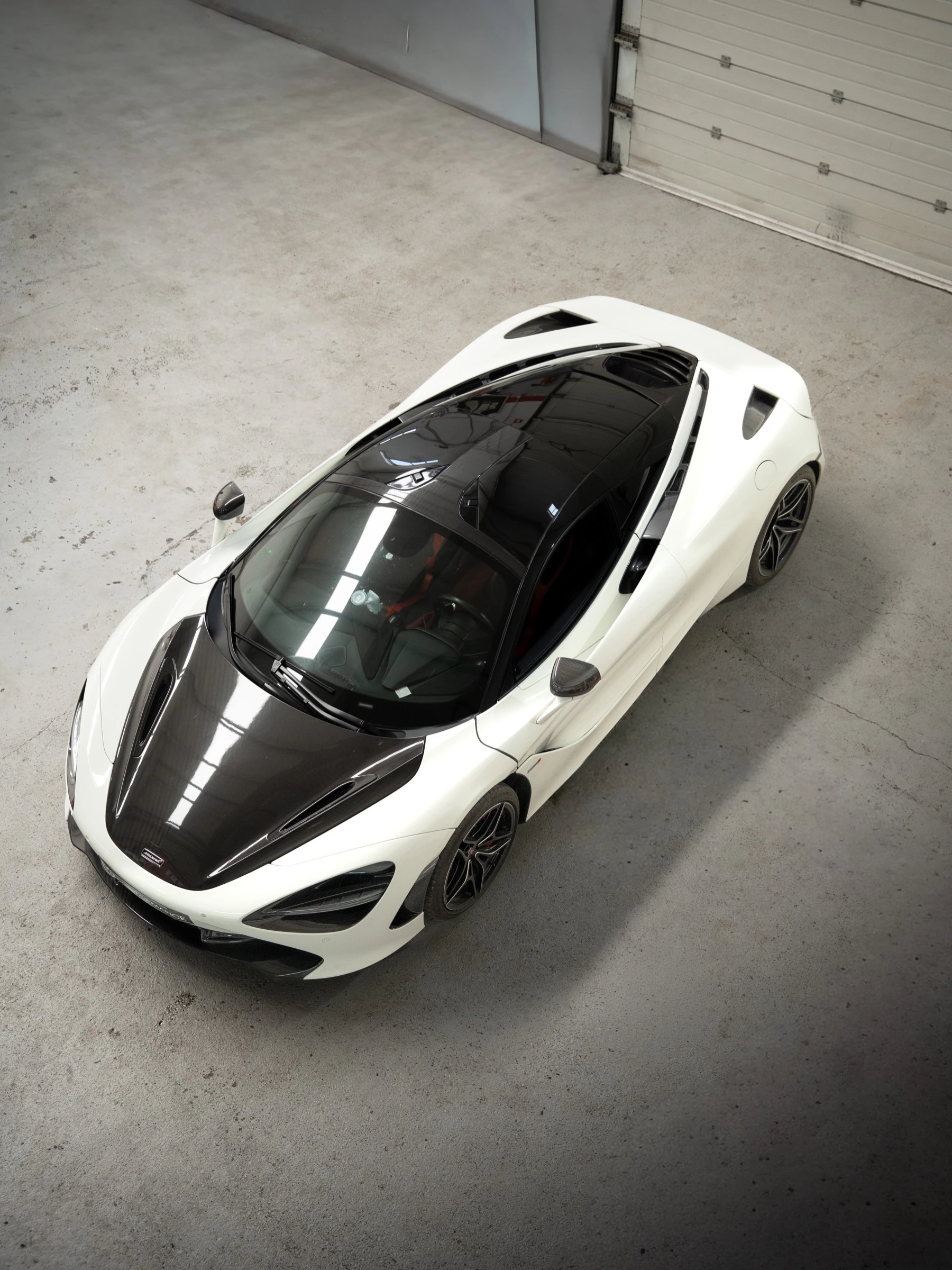 McLaren 720S — Service